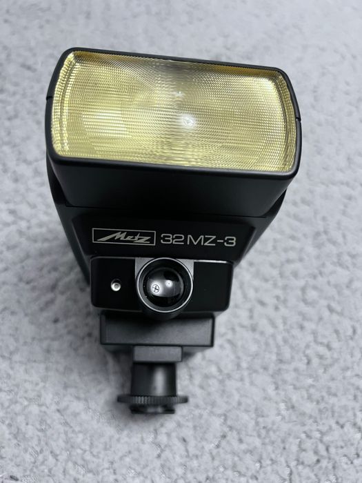 Външна светкавица Metz 32MZ-3