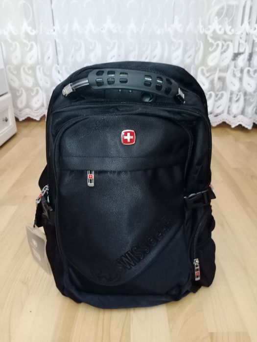 Продается рюкзак школьный