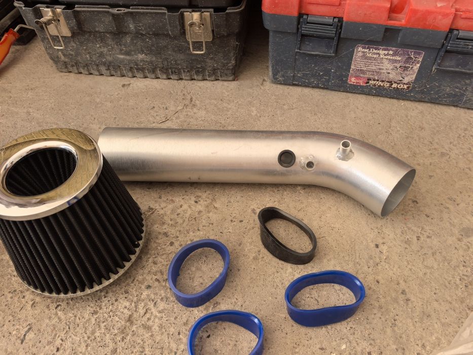 Холодный впуск  с двумя новыми воздушными фильтрами