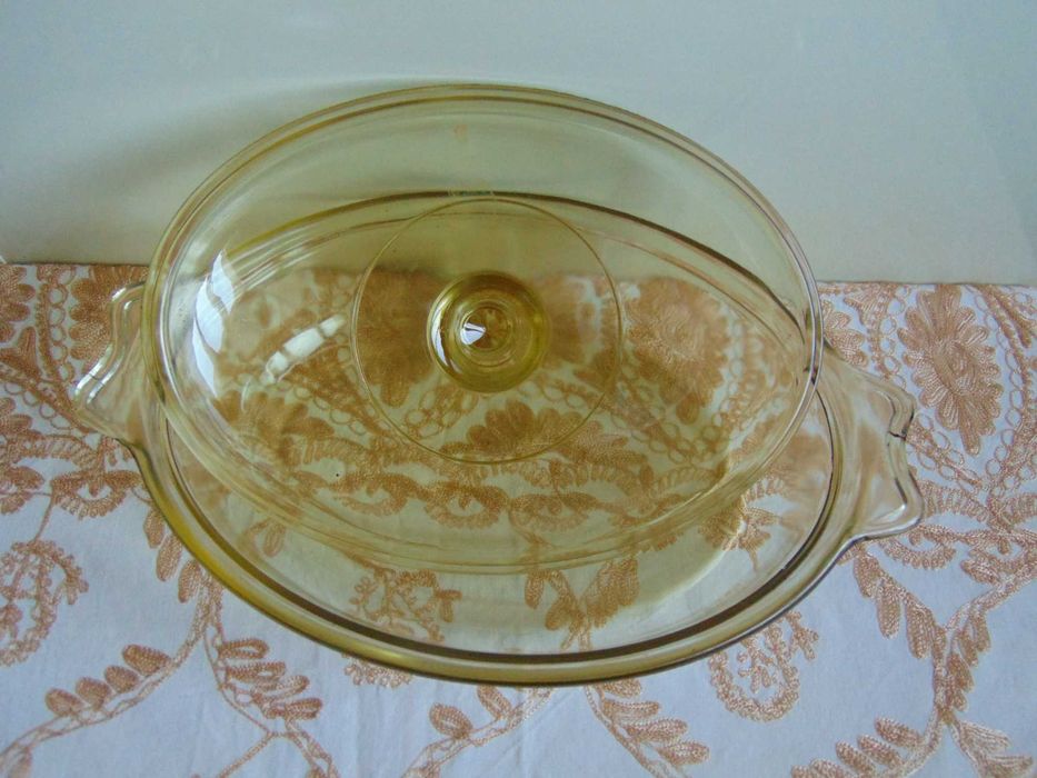 Старо йенско стъкло