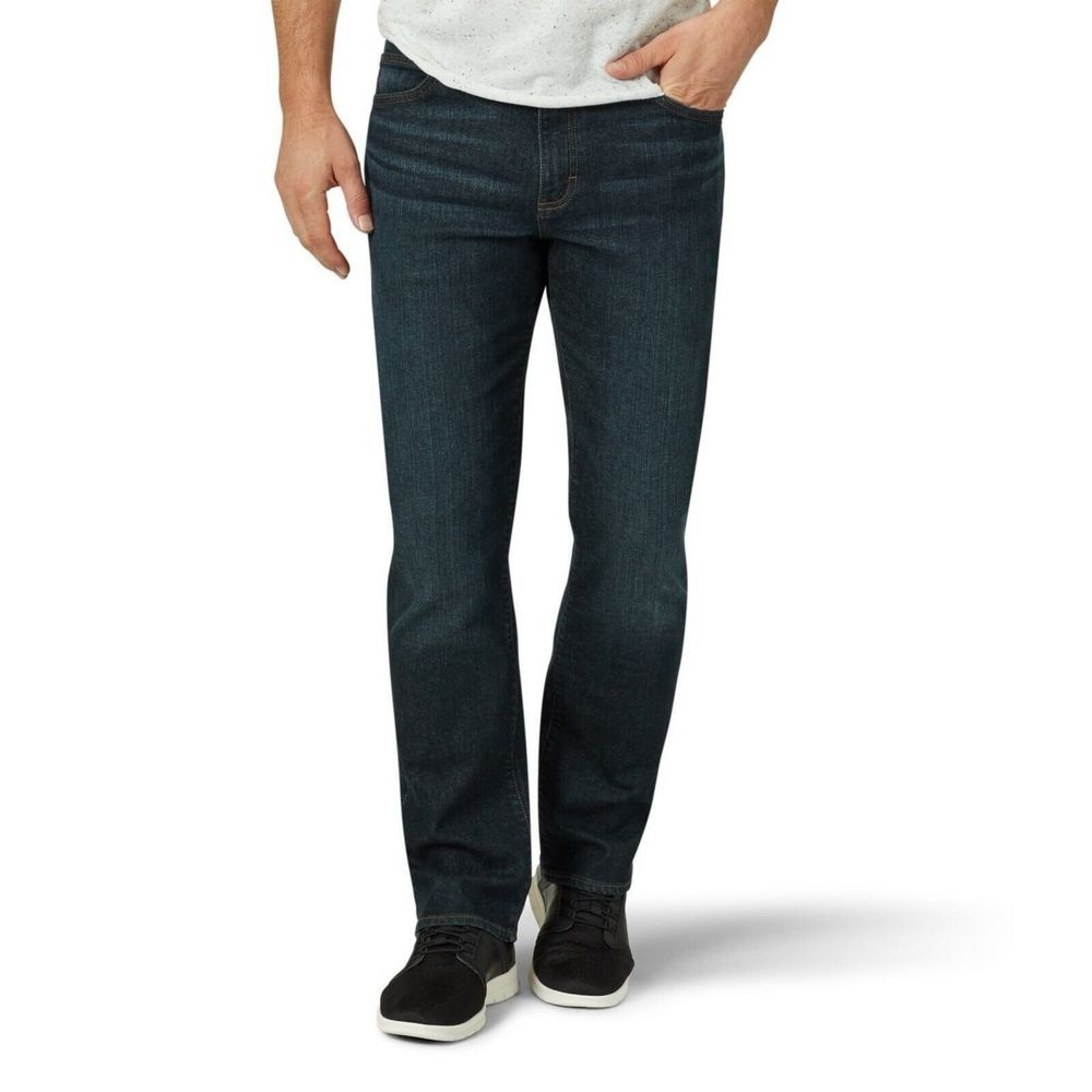 Джинсы Lee extreme motion regular fit.