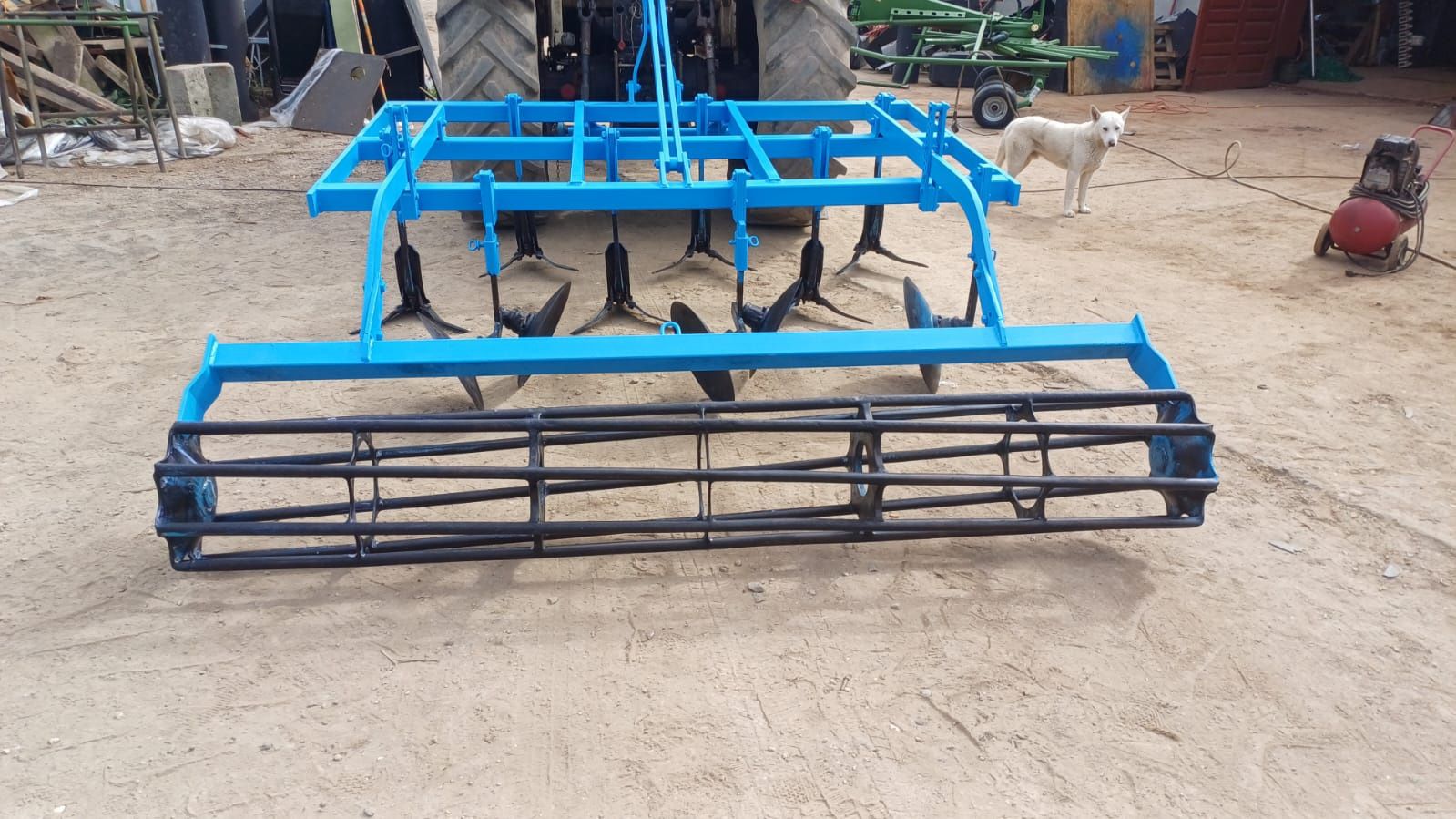 Gruber,cultivator,scarificator 2,2-3 m.Lemken Smaragd