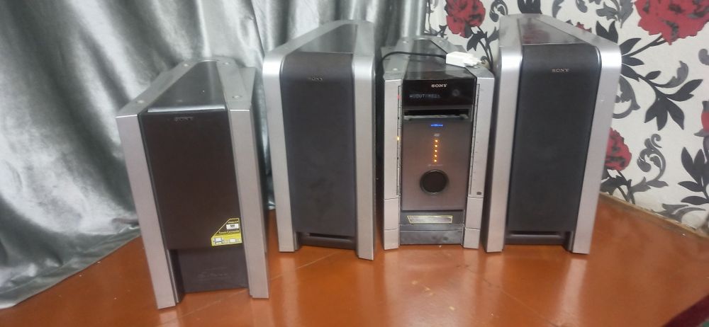 Музыкальный центр soni