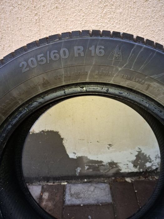 Anvelope iarnă 205 60 16
