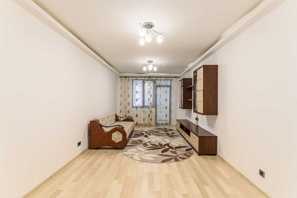 VANZARE : Apartament 3 camere 82 m2, ISARAN + parcare + boxa