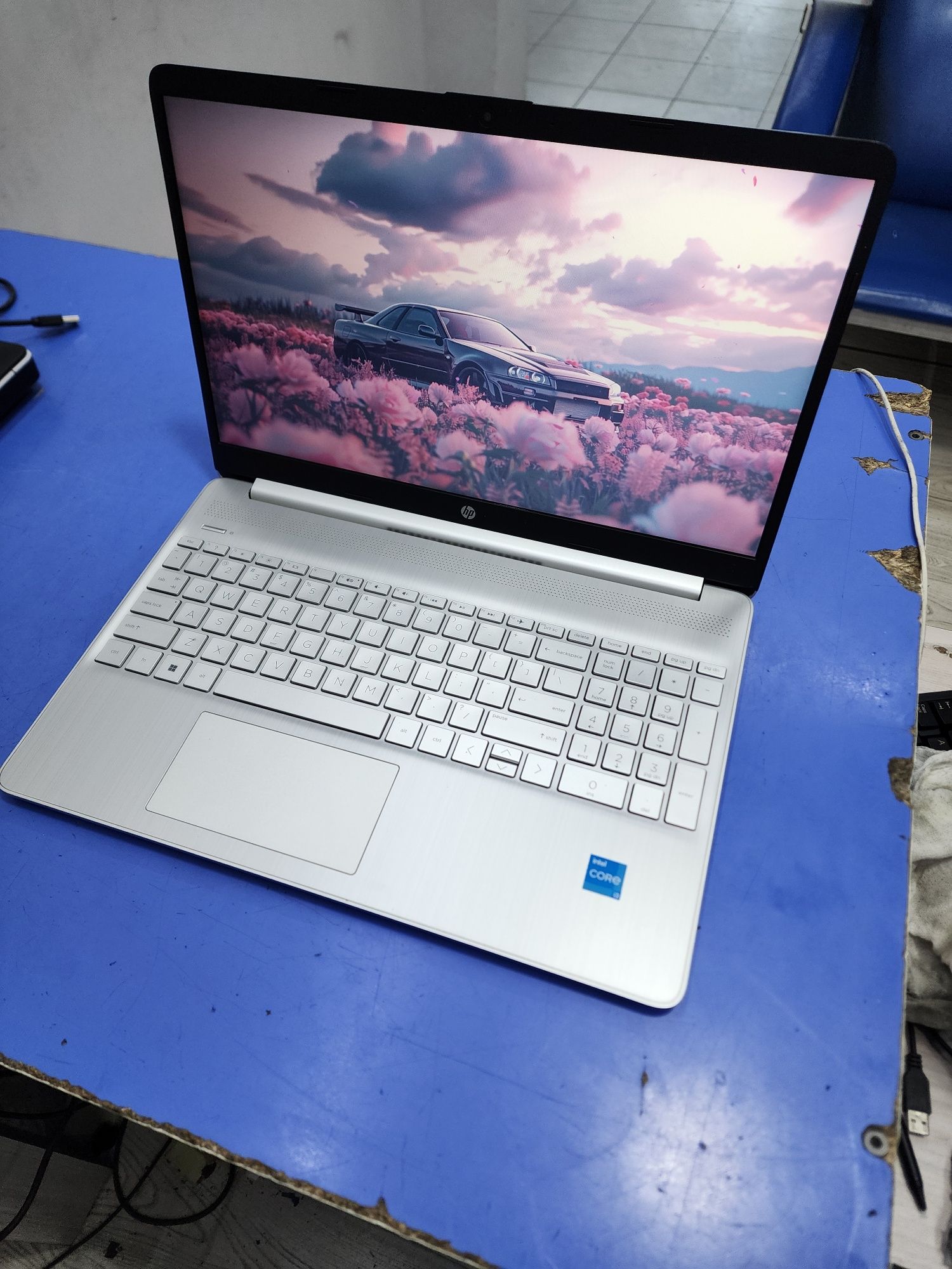 Срочно продаётся ноутбук Hp