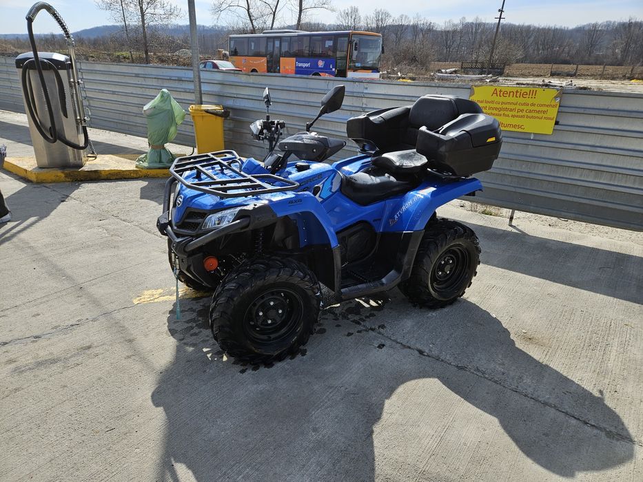 Vând CFMOTO 450s
