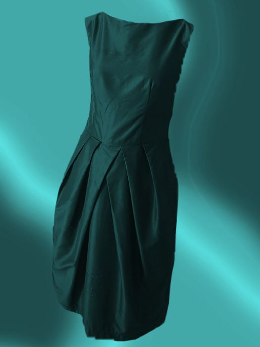 Изумрудное платье из шёлка-дюпон!!