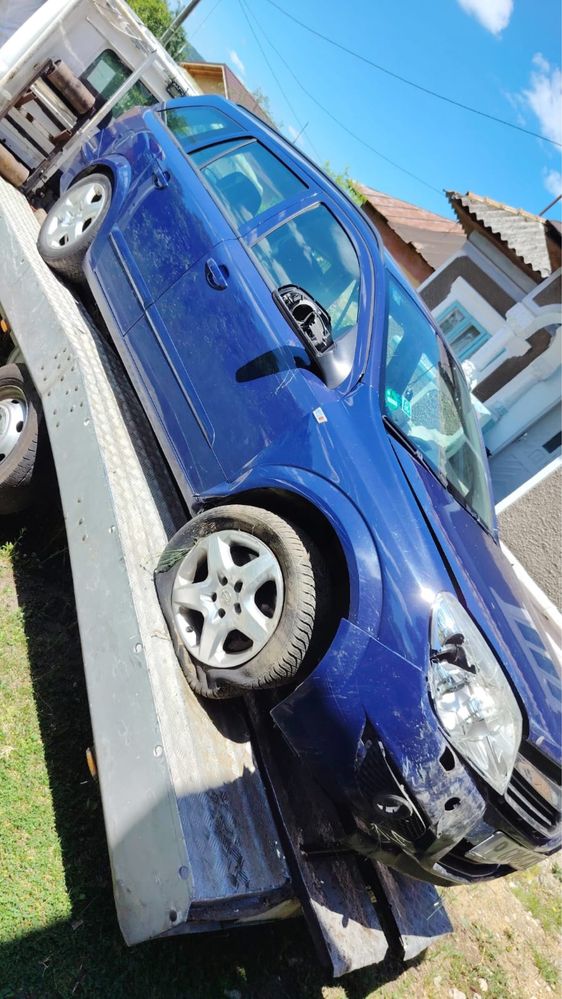 Vand opel Astra H avariat