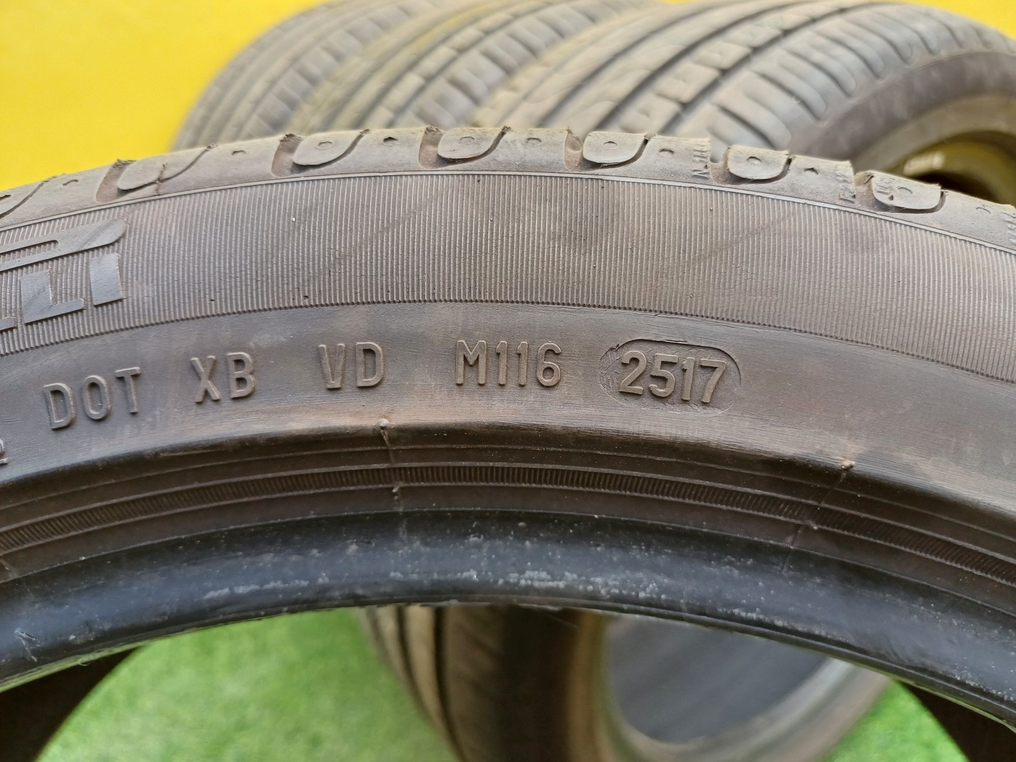 Шины 245/40 R18 Pirelli комплект.