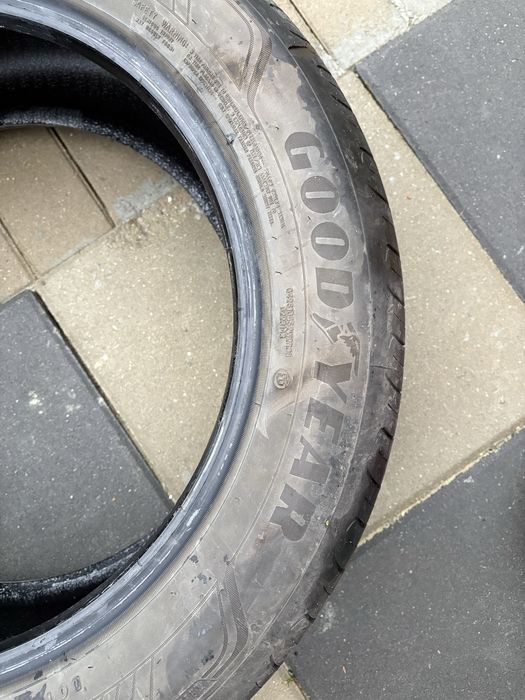 Anvelopa vara GOODYEAR EfficientGrip Performance 2 215/55R17 94W XL