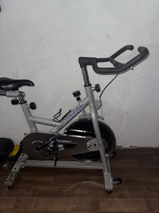 Продам Велотренажер Johnson в хорошем состоянии!