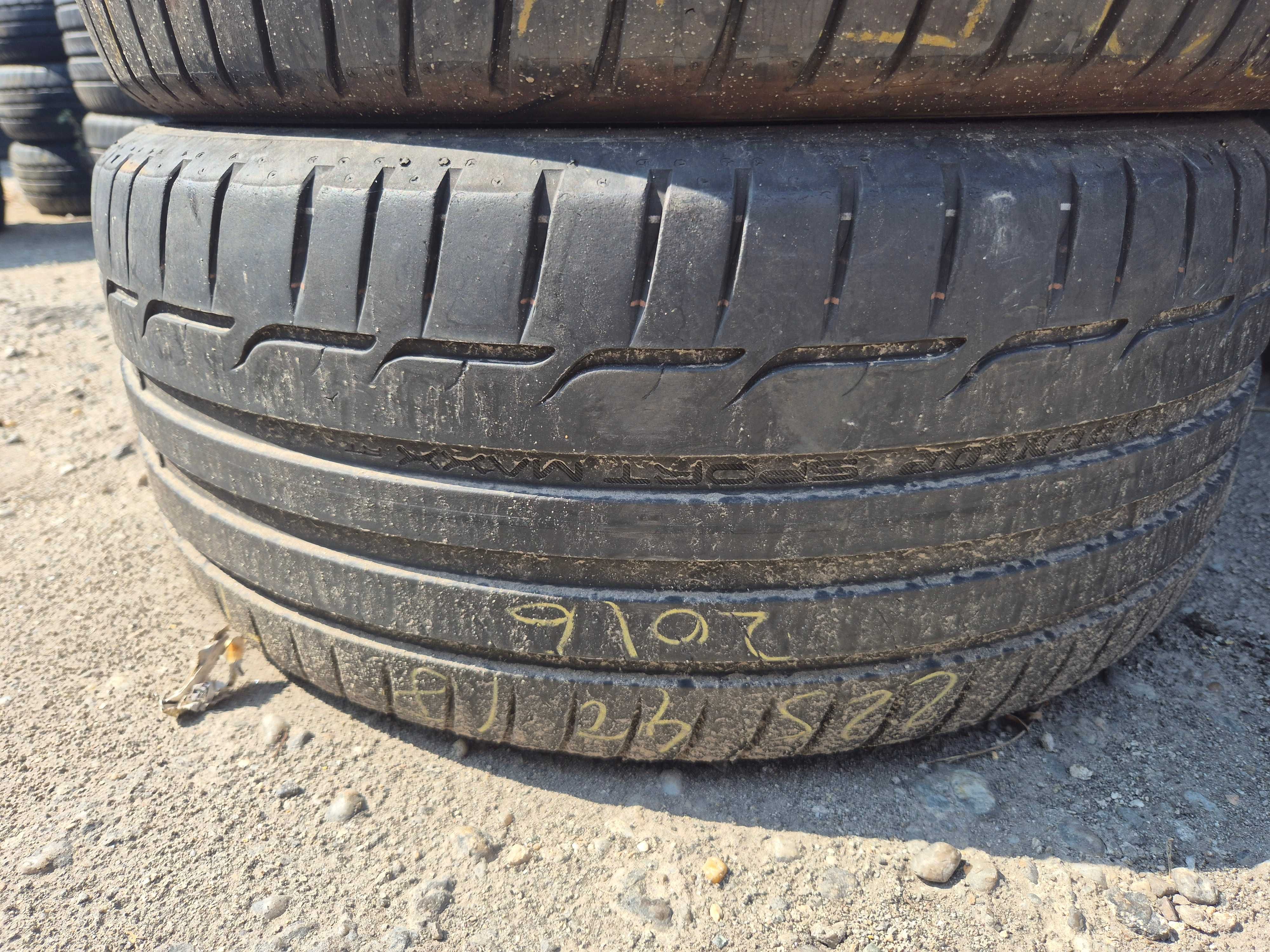 Anvelope de VARA 225/40/18 - DUNLOP - Stare buna - dot 2016