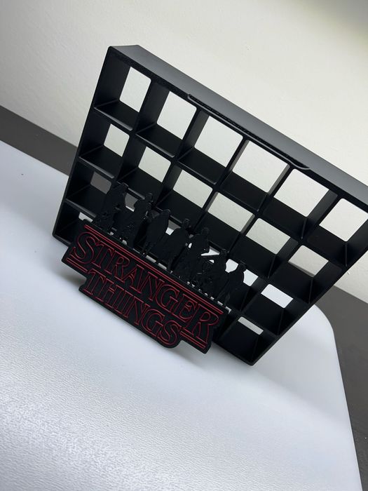Stranger Things рамка за фигурки Kinder Joy