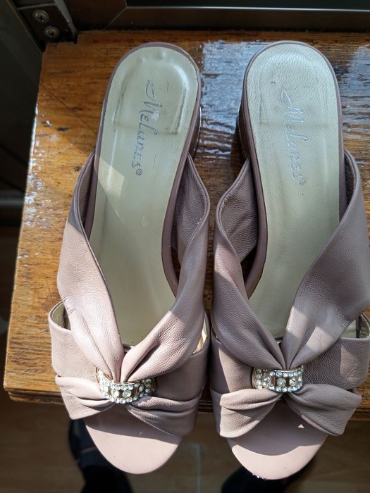 Кожаные Босоножки без задника. Бренд