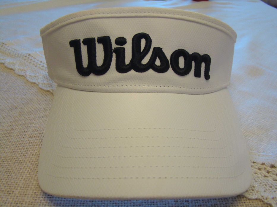 Нова фирмена козирка " Wilson "