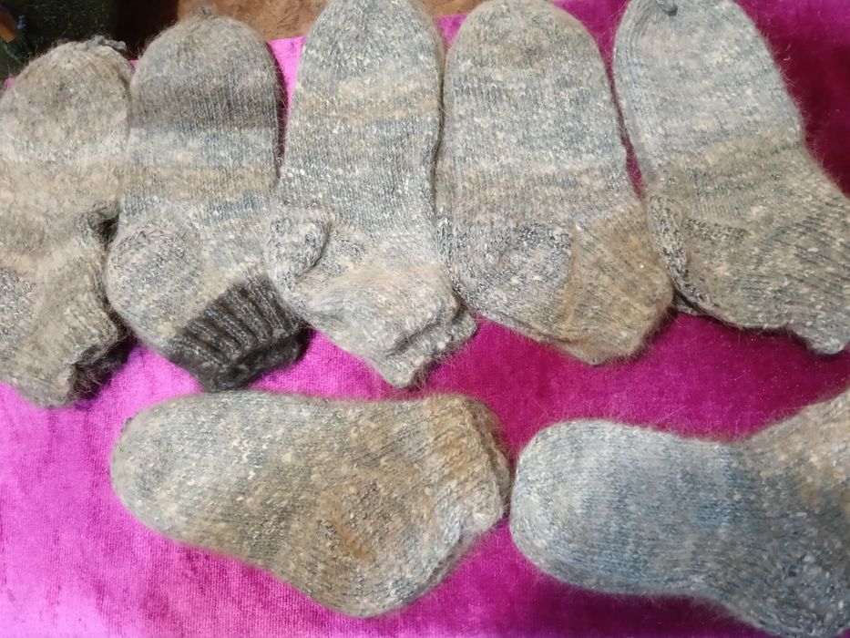 Продам вязаные шерстяные носки.Есть большие размеры носки