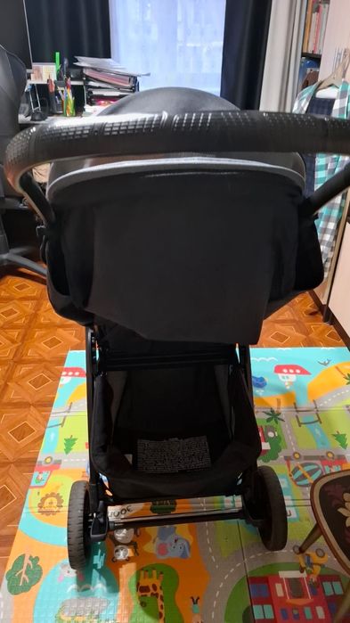 Продам прогулочную коляску Chicco Kwik One Jet Black