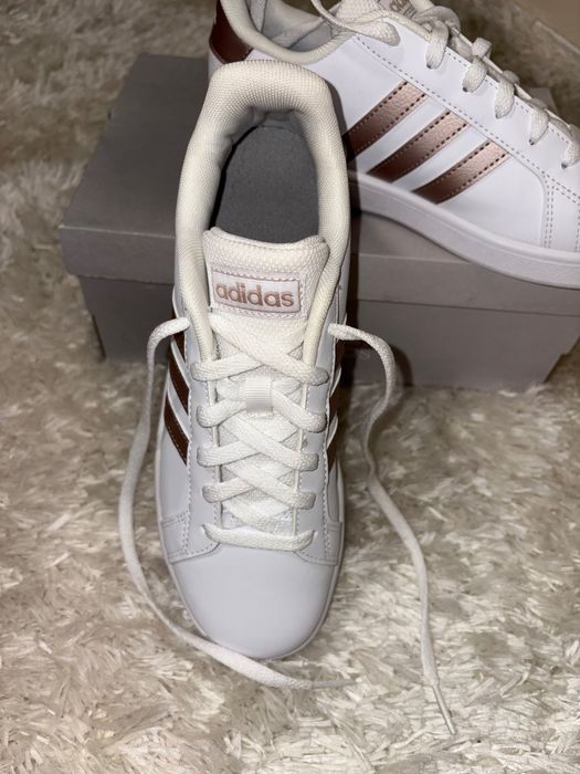 Спортни обувки Adidas