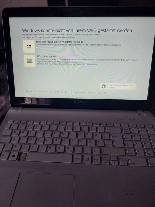 Vând 2 laptopuri unu mic și unu mare