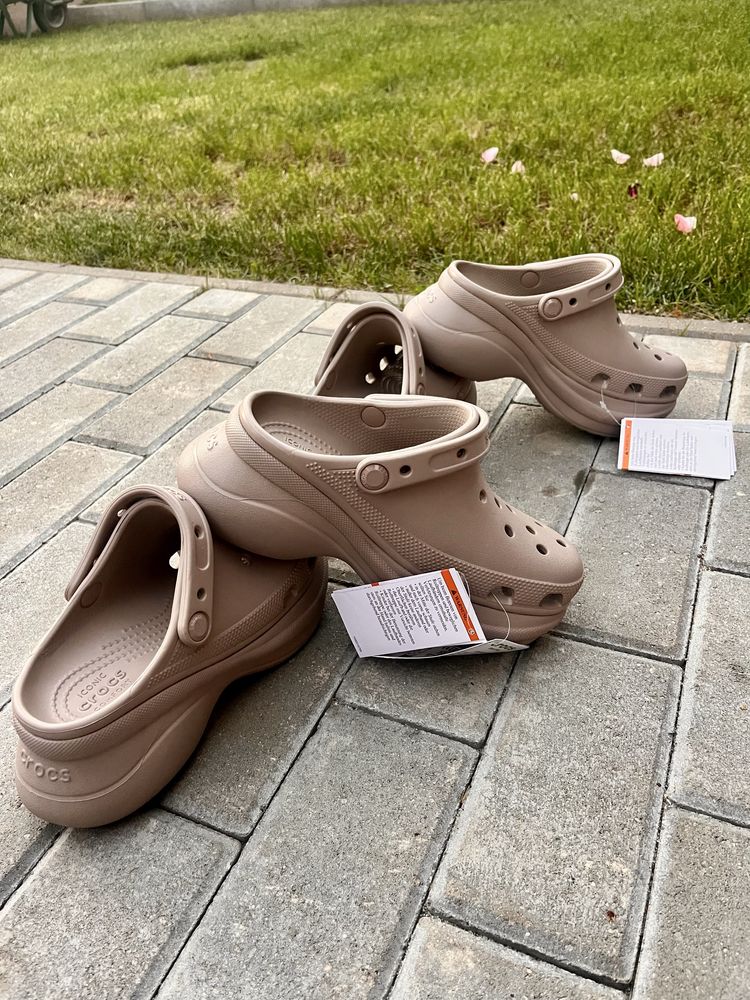 Чисто нови Кроксове 34-35 + Раница