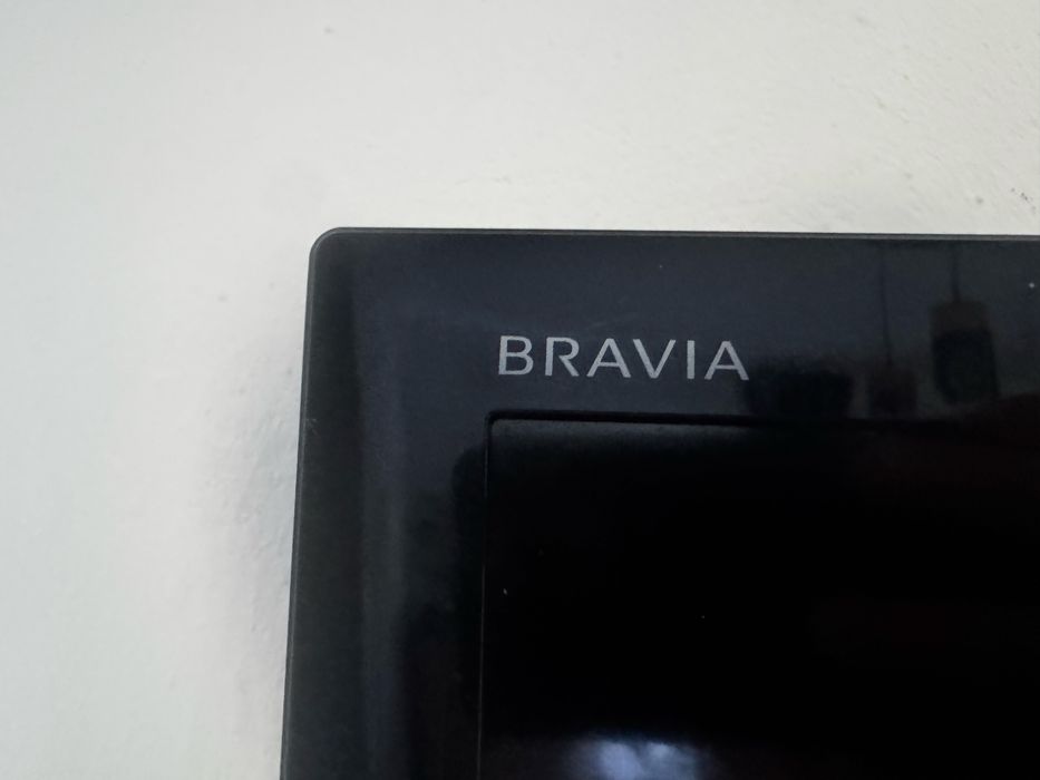 Sony Bravia 108cm