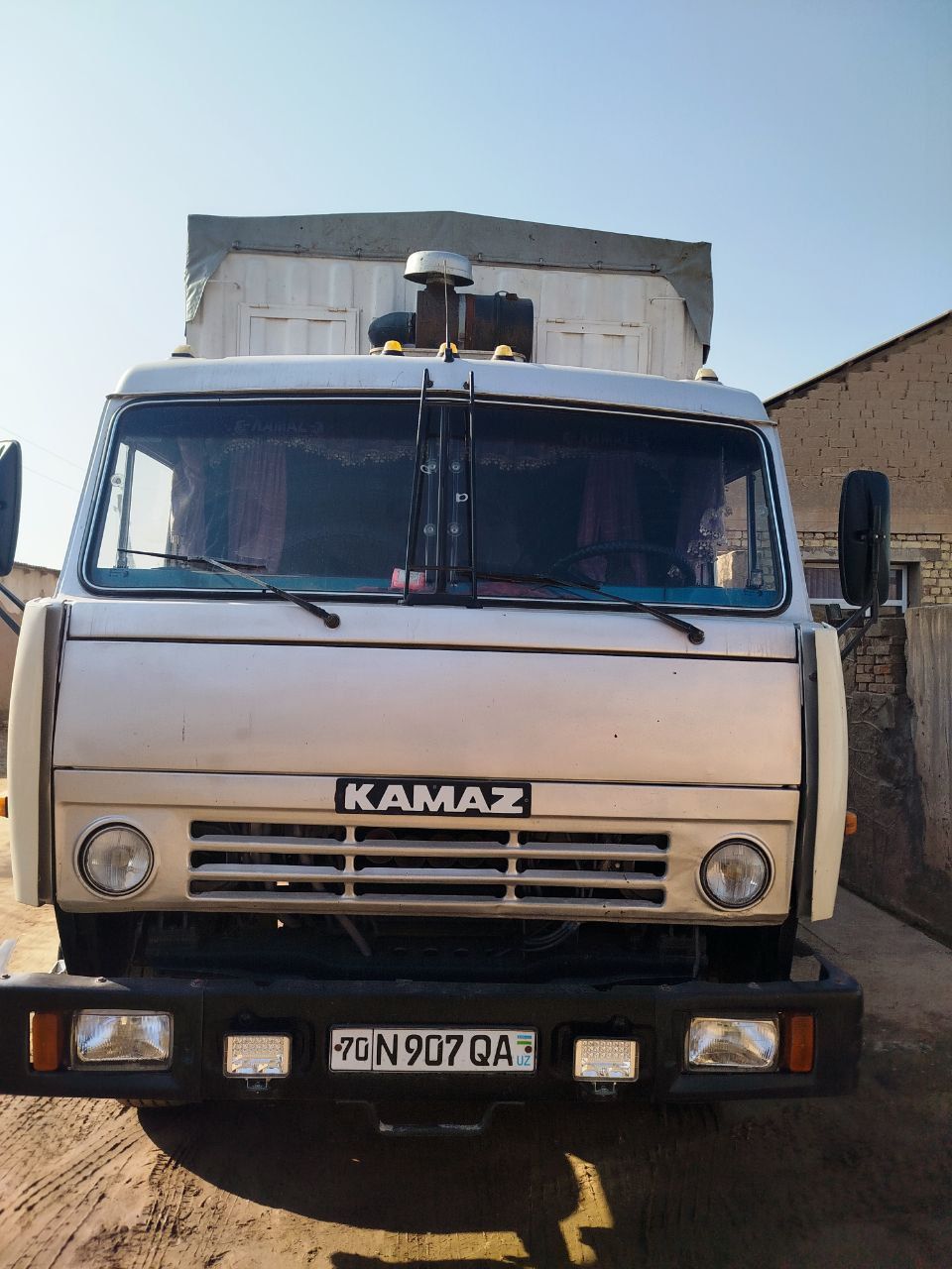 kamaz ideal holatda sotiladi
