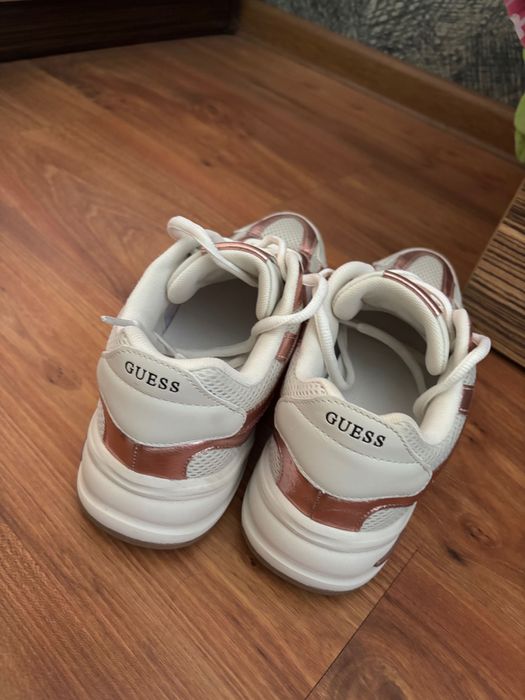 Маратонки Guess дамски