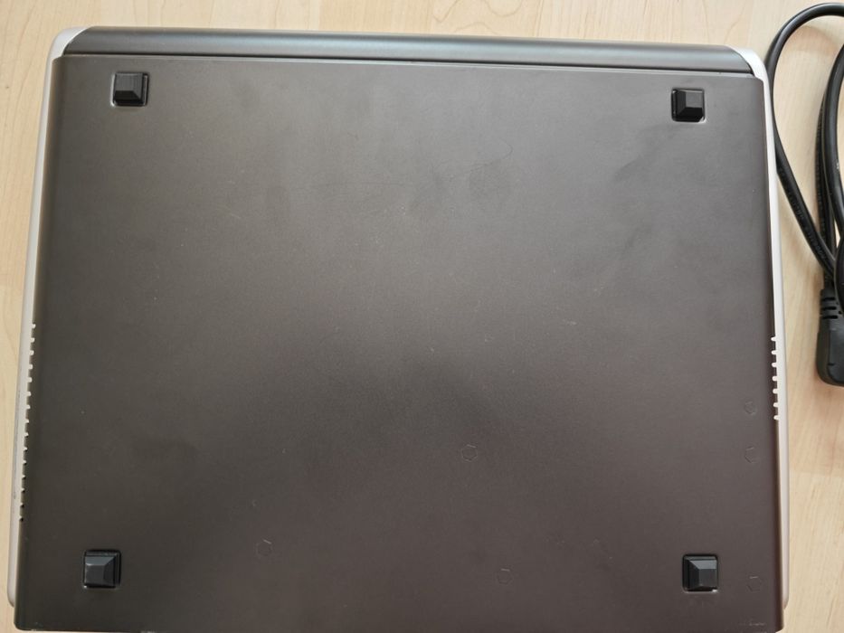 Midi контролер Behringer Xtouch Compact с моторизирани фейдъри