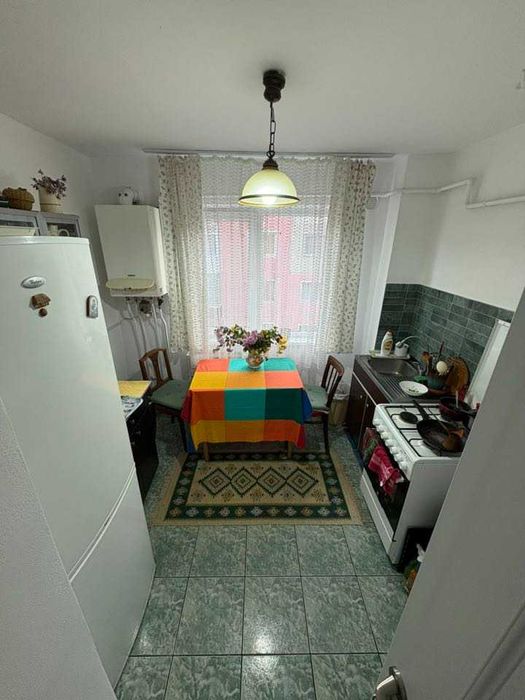 Apartament Luminos, 3 Camere + Balcon, 65 mp – Ideal pentru Familie!