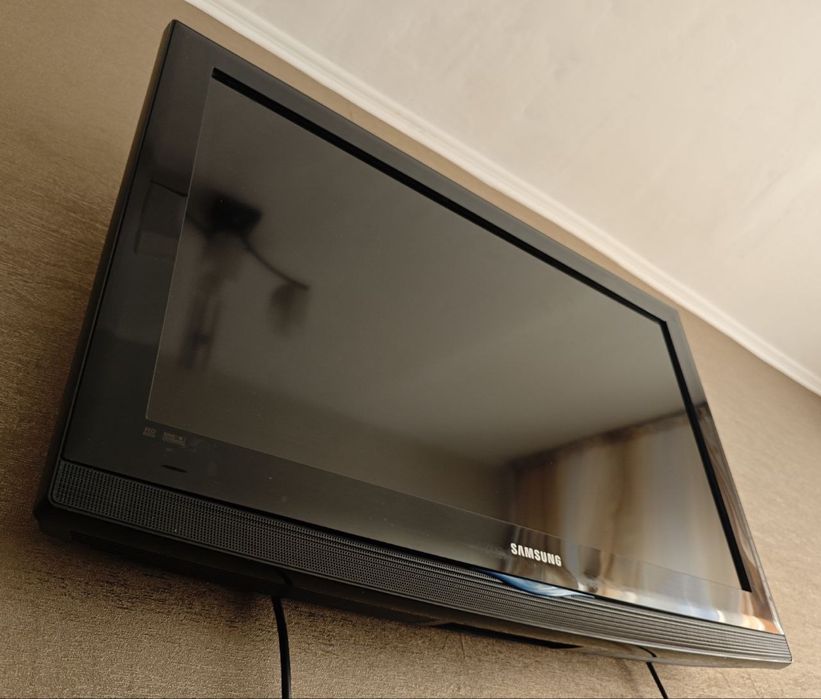 Срочно продам 2 телевизора 32 диогональ