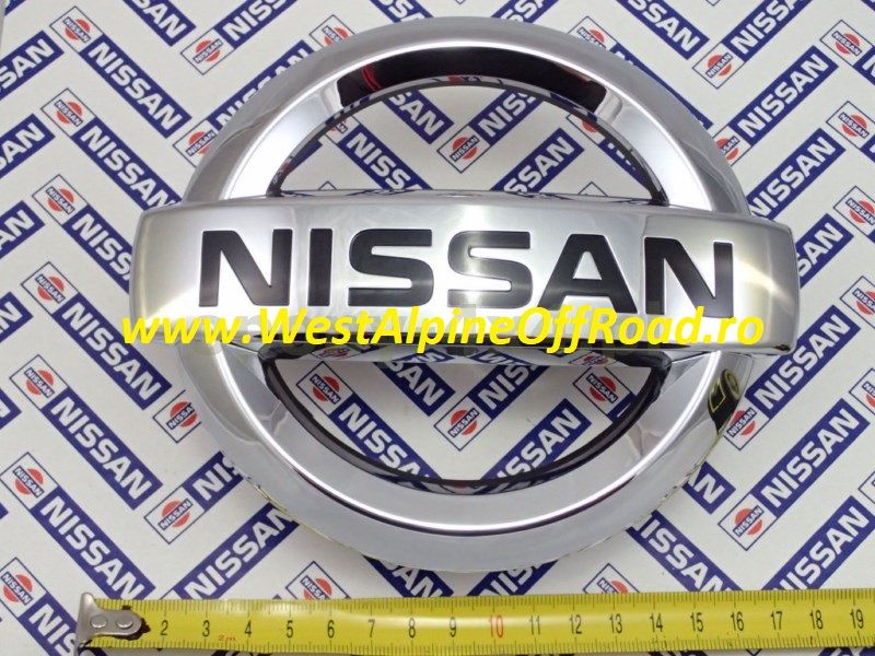 GRILA NISSAN PATROL Y61 GU4 - Dupa 2005 + / MASCA fata radiator CROM