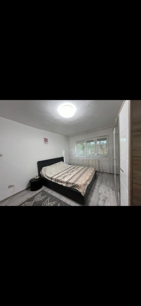 Inchiriez apartament zona Complex