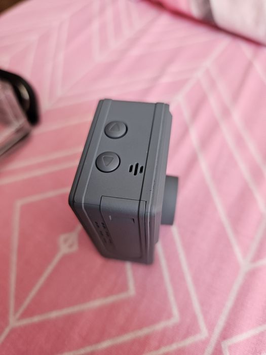 Camera video pentru casca moto