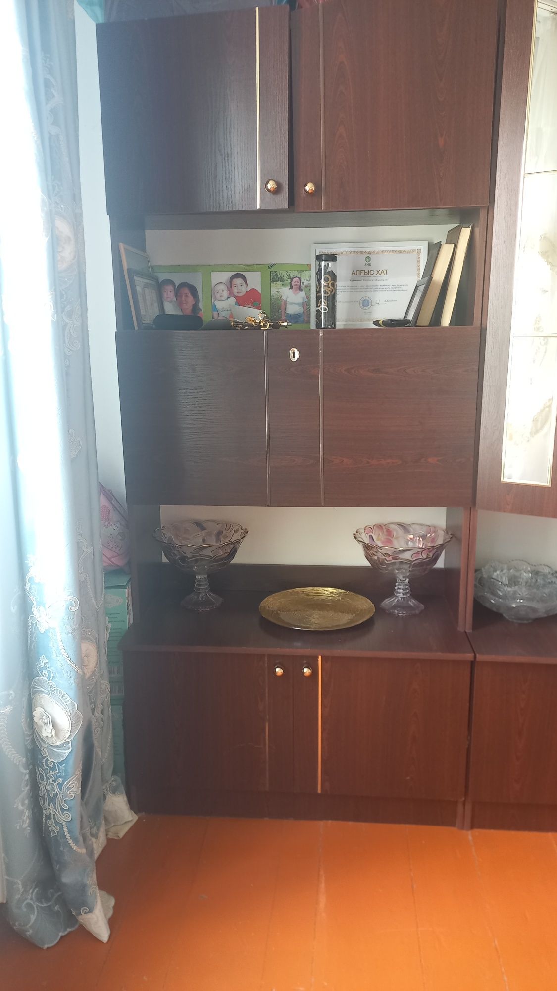 Продам стенку хорошего состояния