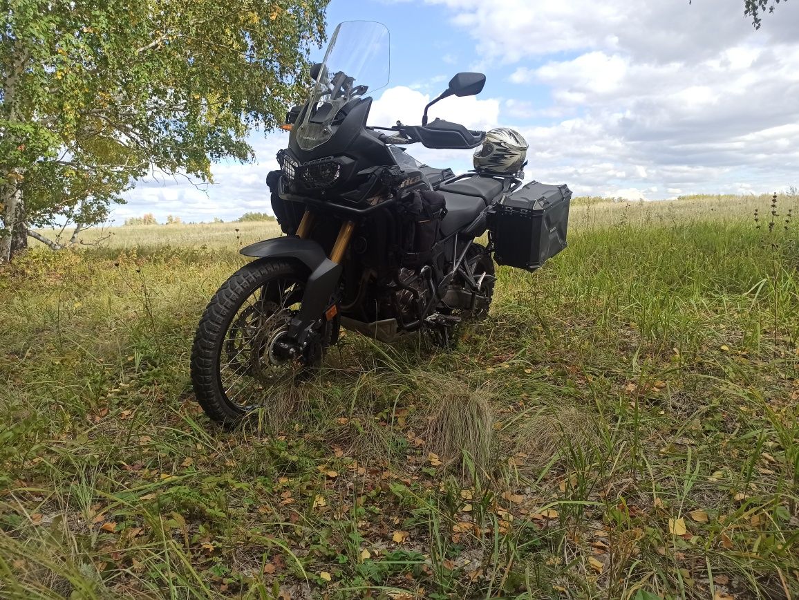 Продам мотоцикл Honda Africa twin 1000 crf