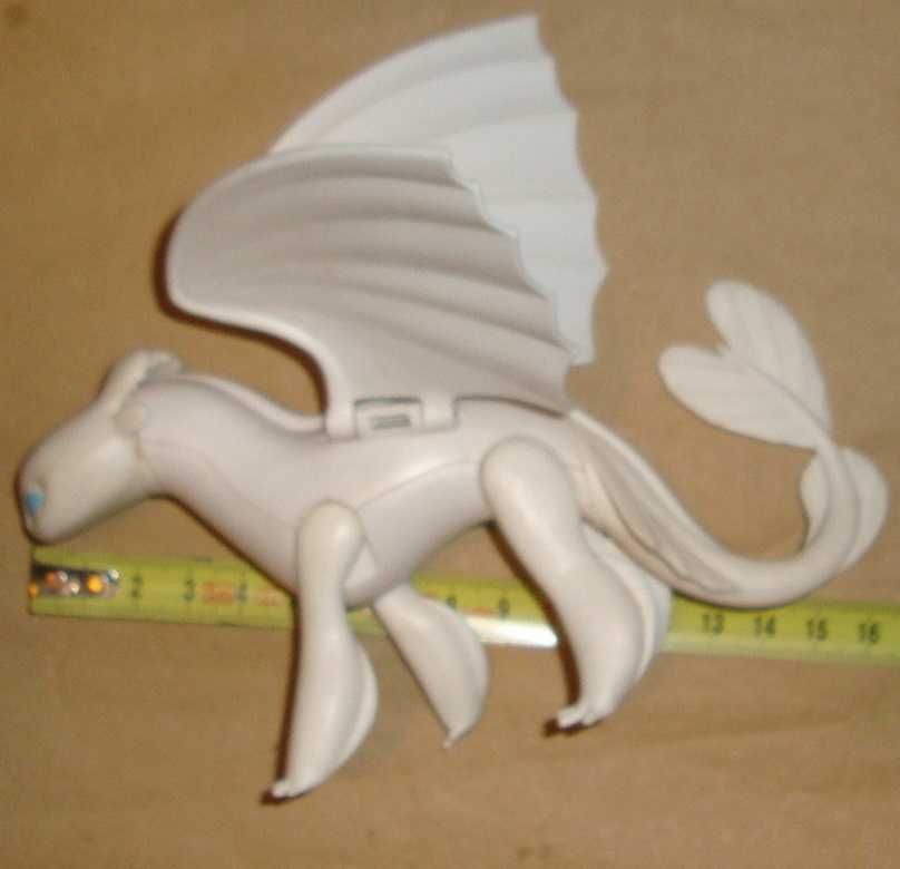 Jucarie Figurina LightFury Dreamworks Dragons