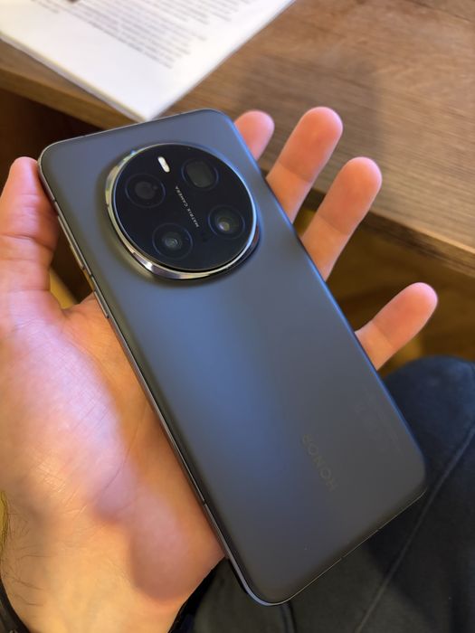 Honor Magic 7 Pro • 5G • 12GB RAM • 512GB • Stare excelentă
