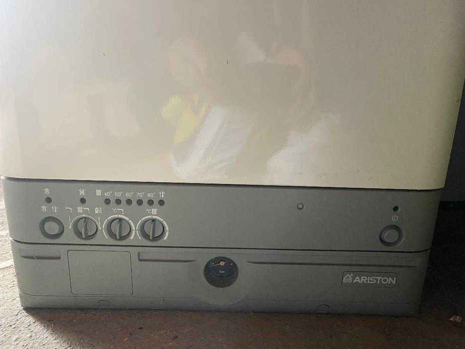 Centrala termica cu tiraj fortat ARISTON - stare buna de functionare