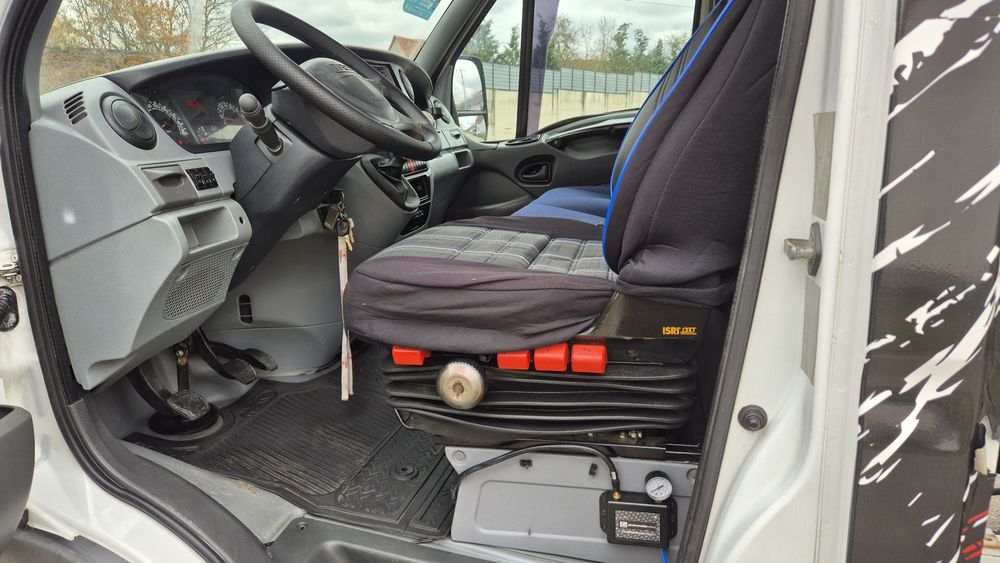 Iveco daily 35c15 Platou hidraulic pe cutie  3500 kg