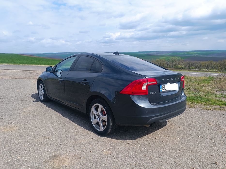Volvo S60 2011 2.0 D3 5 cilindri