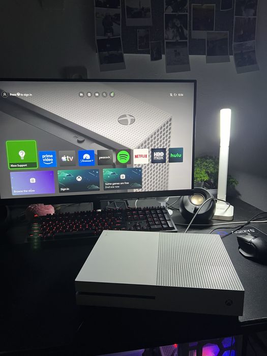 Xbox One S 1TB + Jocuri