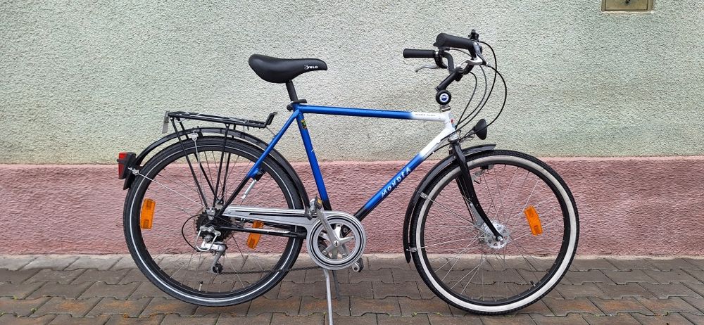 Bicicleta adulti  3viteze butuc 6 pinioane , roti 26
