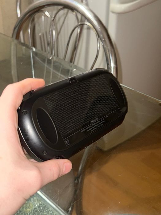 Sony PlayStation Vita PCH-1108, 0.512 ГБ, Прошитая