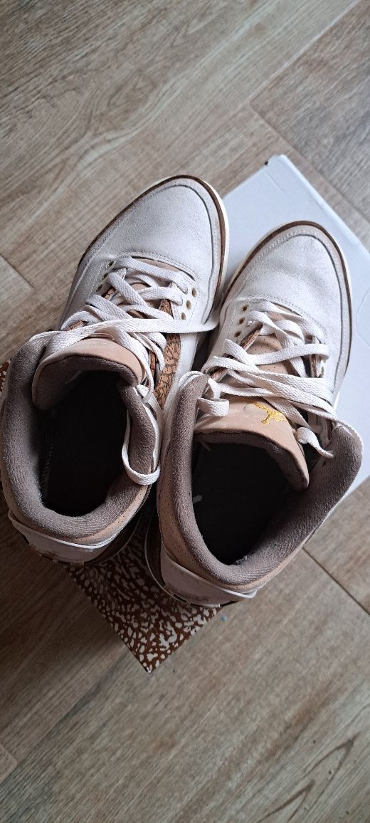 Jordan 3 palomino
