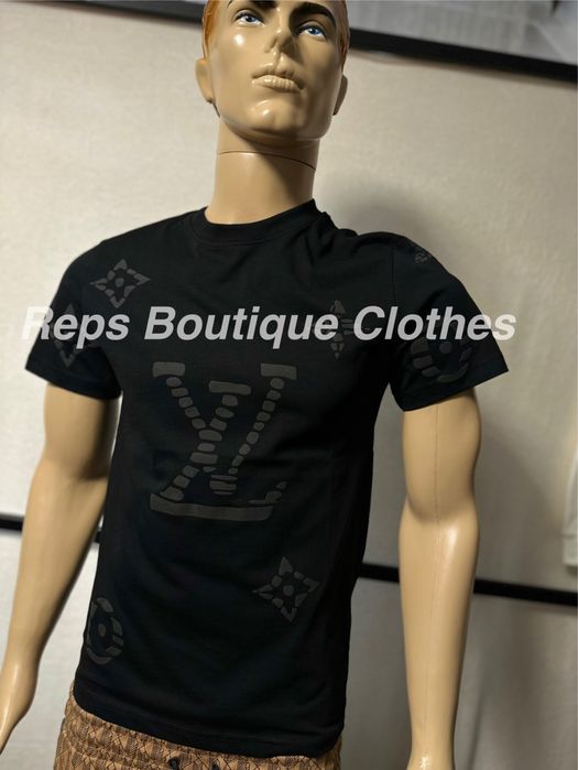 Tricou Louis Vuitton Full Black Calitate Premium