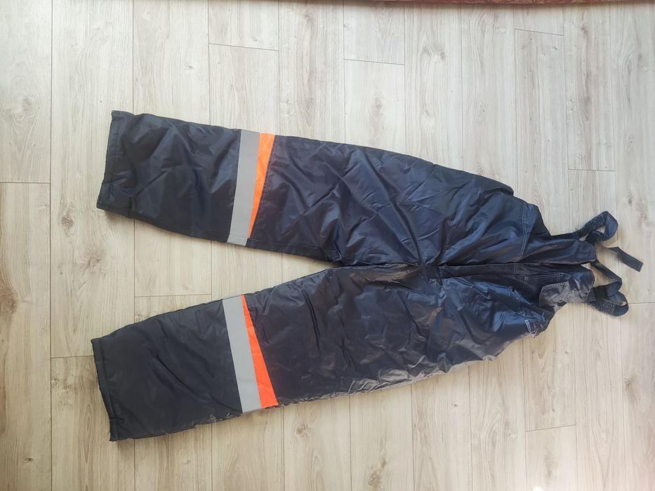 Продам новую спецодежду.