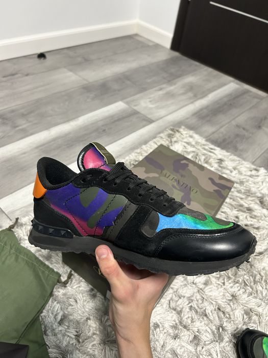 Vand Valentino Garavani Rockrunner URGENT
