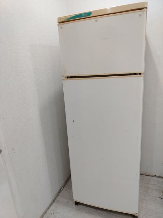 Продам холодильник