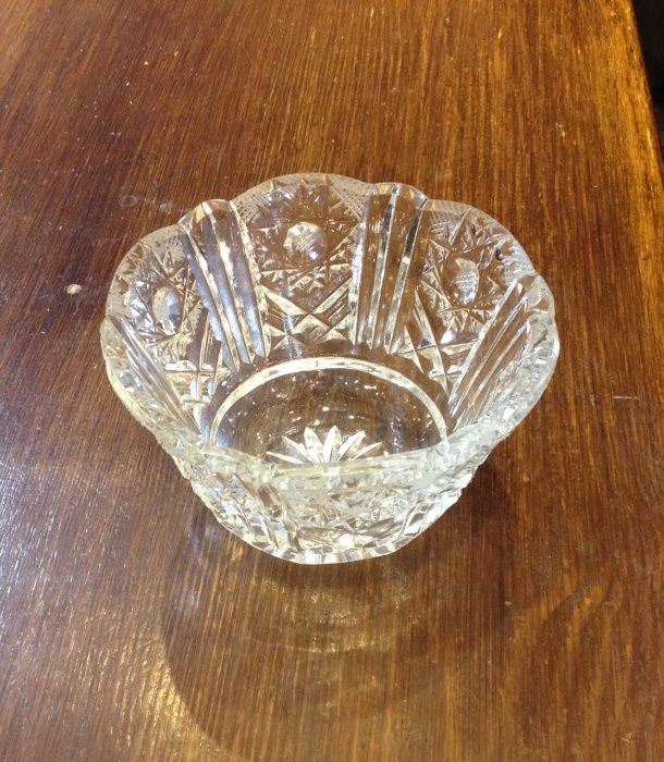 Продается советская хрустальная конфетница